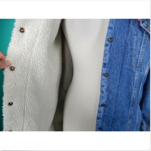 LEVI'S BOYFRIEND LENGTHENED TRUCKER SHERPA JACKET - Picture 7 of 7